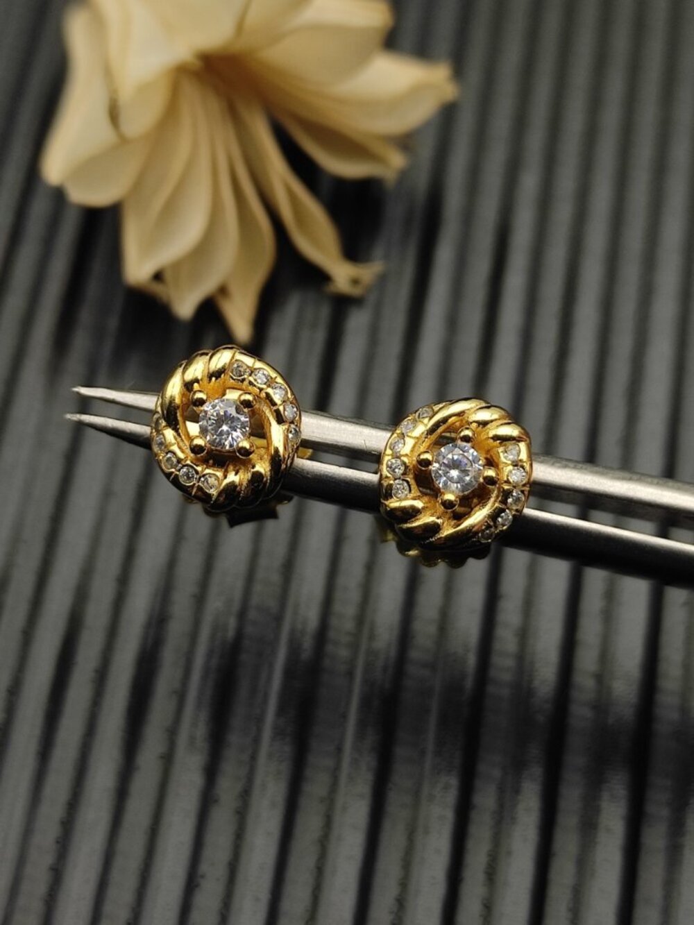 David Yurman small gold and white diamond pyramid earrings